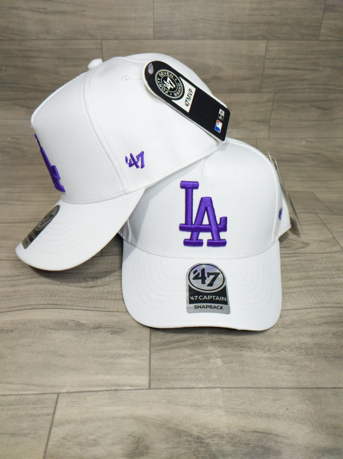 Gorra 1.1  L.A. Blanca/Morada